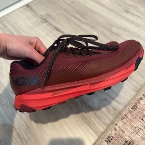 Hoka men’s torrent 2